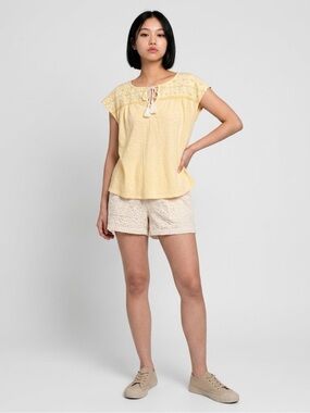 Lucky Brand Yellow Embroidered Tassel Tie Neck Short Sleeve Blouse (Size: M)